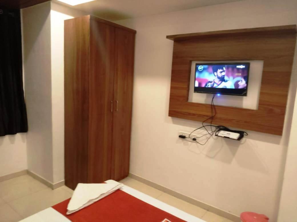 Sai Deep Lodging Navi Mumbai Eksteriør bilde